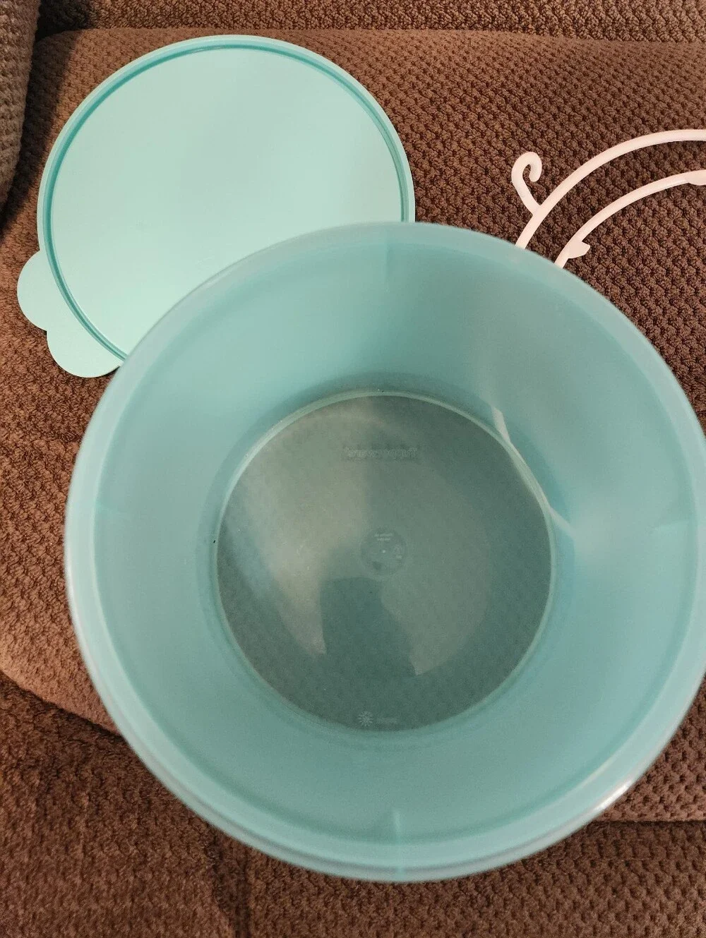 Tupperware Canister Doubles As An Easter Basket